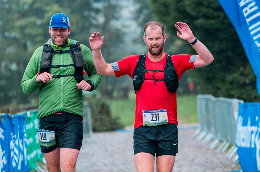 Alex and Bas crossing the finish line